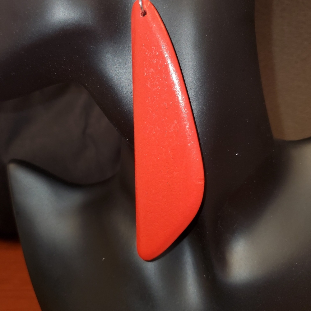 Red earrings,